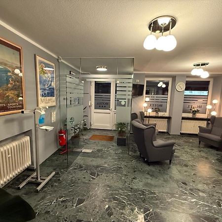 Hotel Paris Dusseldorf Bagian luar foto