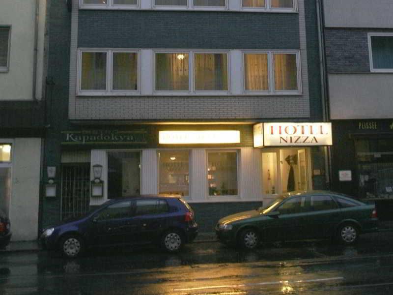 Hotel Paris Dusseldorf Bagian luar foto