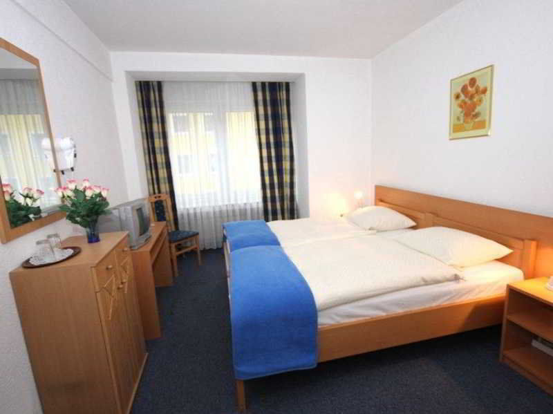 Hotel Paris Dusseldorf Bagian luar foto